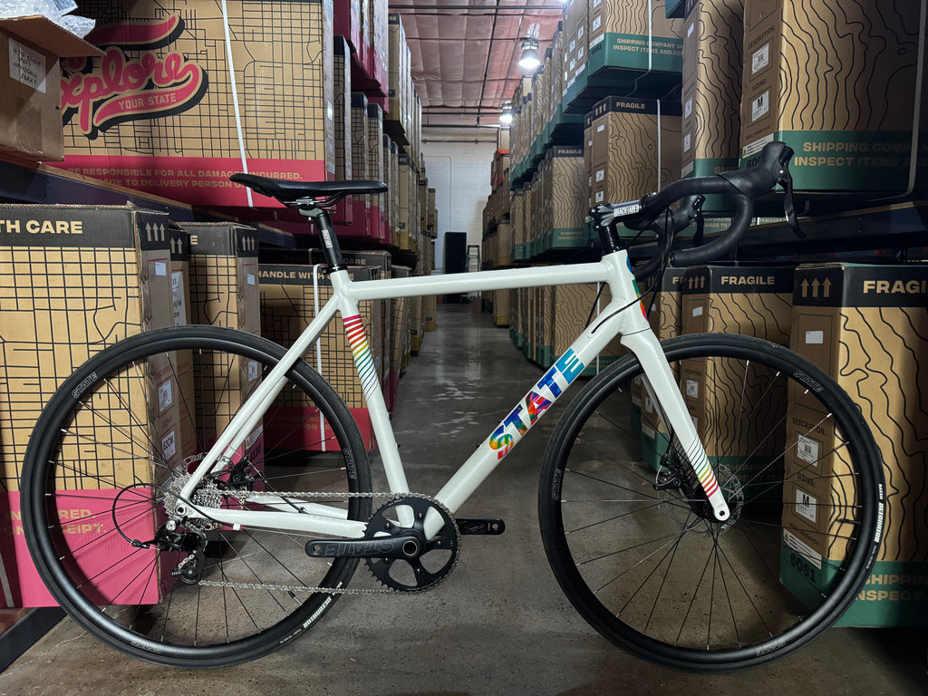 #1230 - Undefeated Disc Road | Pearl (Size 55cm, Very Good Condition)